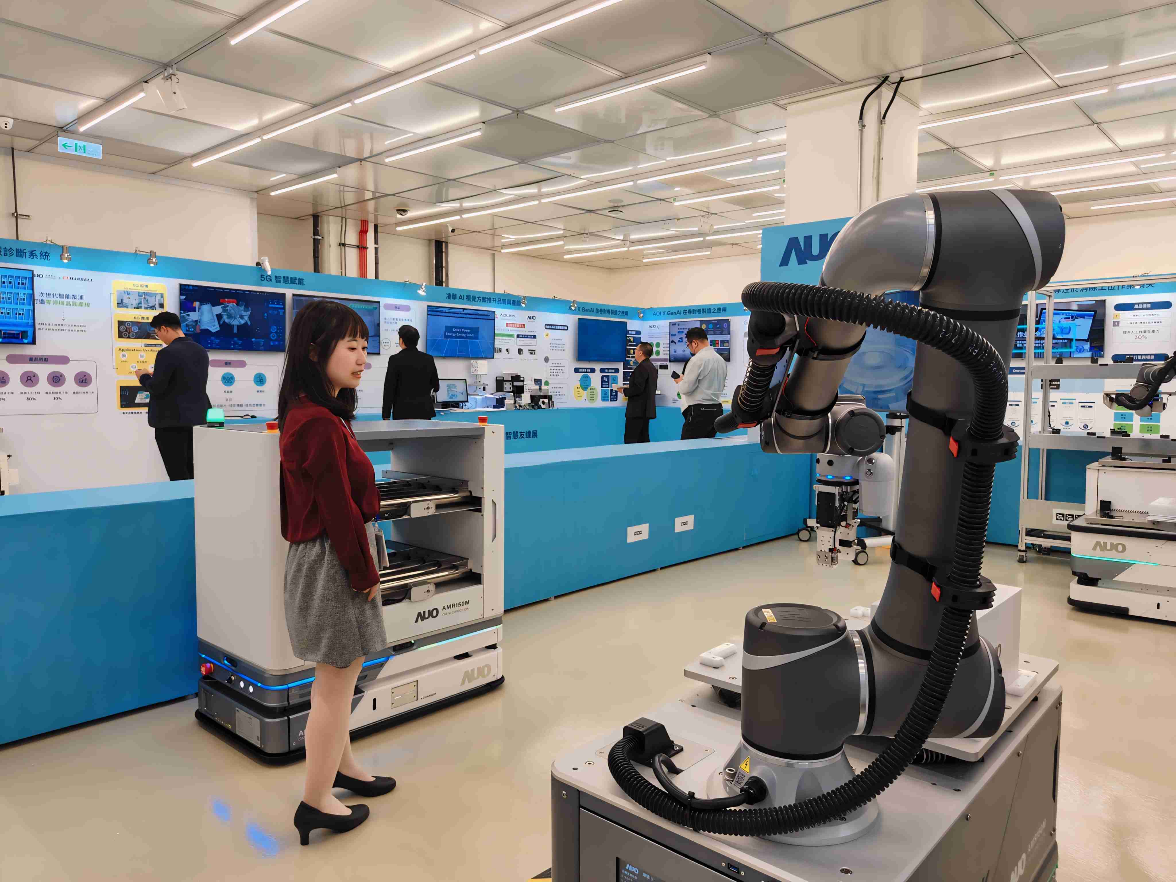 2024智能红龙扑克展邀集生态圈伙伴共同参展，，从数字应用、、净零减碳到能源发展，，，创造全方位永续商机，，携手生态圈伙伴迈向永续未来